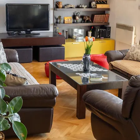 Vintage Spartium With Free Parking Appartement