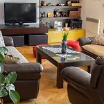 Vintage Spartium With Free Parking Apartman