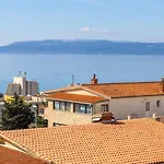 Vintage Spartium With Free Parking