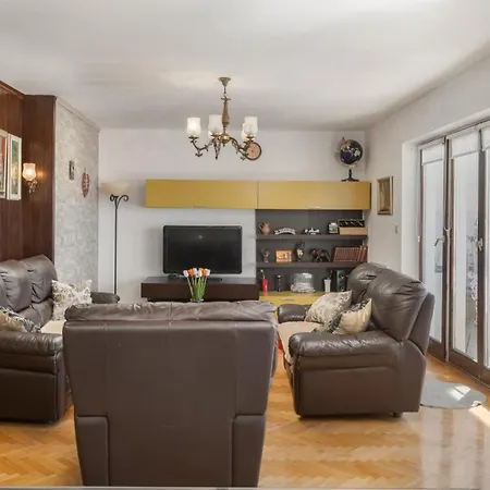 Vintage Spartium With Free Parking * Makarska