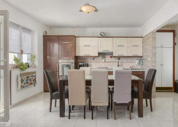 Apartment Vintage Spartium With Free Parking Makarska
